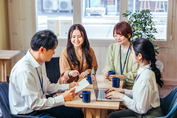 基盤構築から他システム連携までワンストップで提供